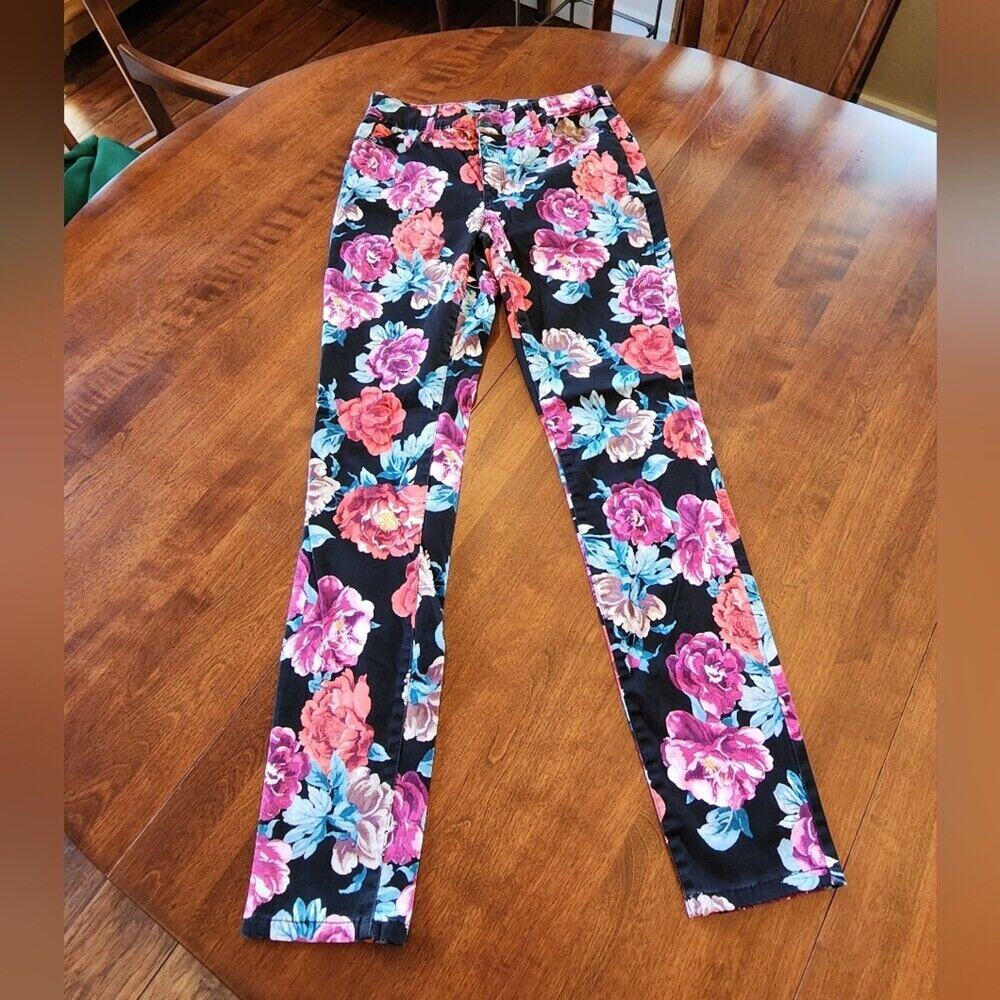 Chico's floral stretch skinny jeans size‎ 2